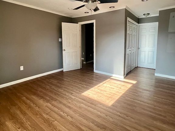 5th image of 3603 Walnut Ave