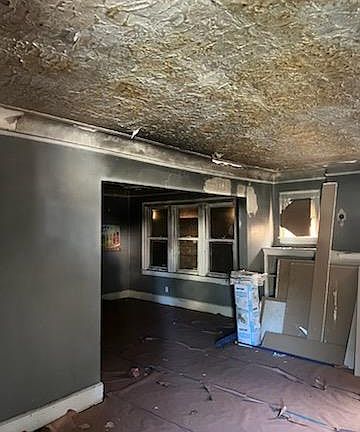 2nd image of 4326 Haverhill St
