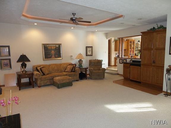 4th image of 428 Fair Oaks Dr