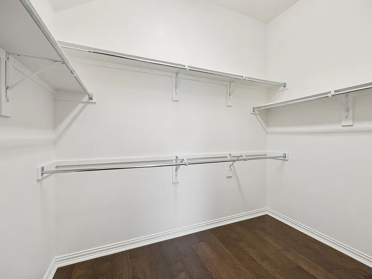 2317 Houston Dr — Photo 17