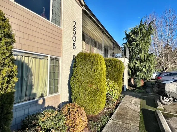 2508 Crystal Springs Rd W APT 5, Tacoma, WA 98466