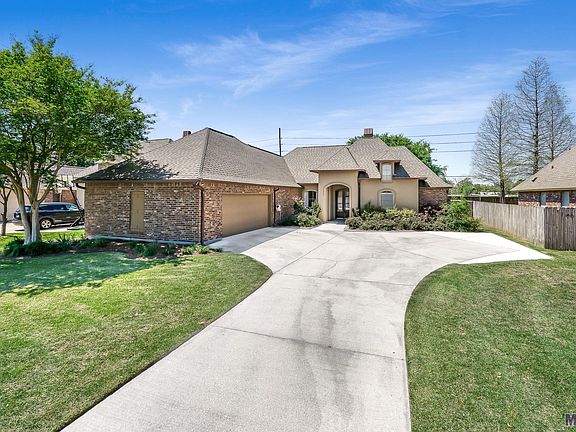 2nd image of 12481 Sugarmill Dr