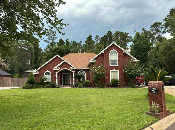 9227 Chandler Oaks Dr, Jacksonville, FL 32221
