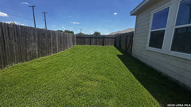 8607 Rock Mdw — Photo 37