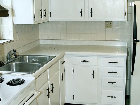 Fleshly painted kitchen, very clean