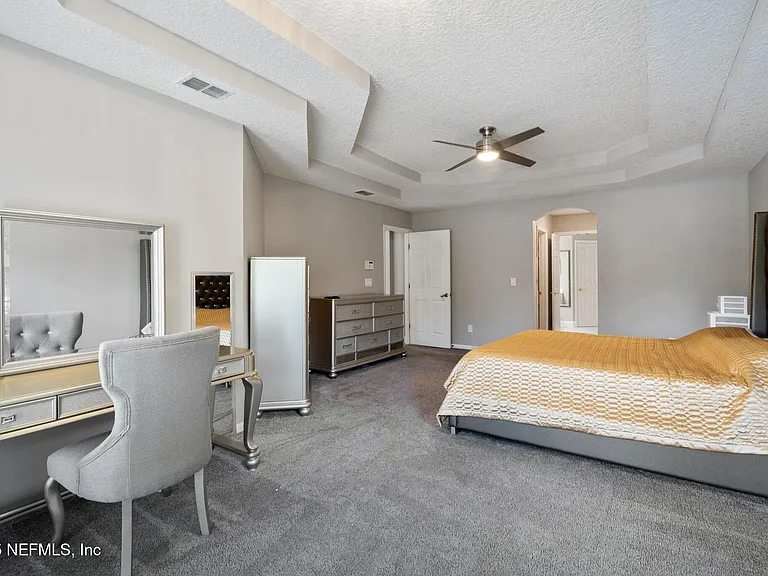 1816 Creekwood Ln — Photo 33