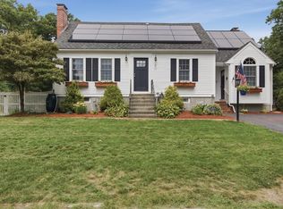 60 Valleyview Rd, Bellingham, MA 02019
