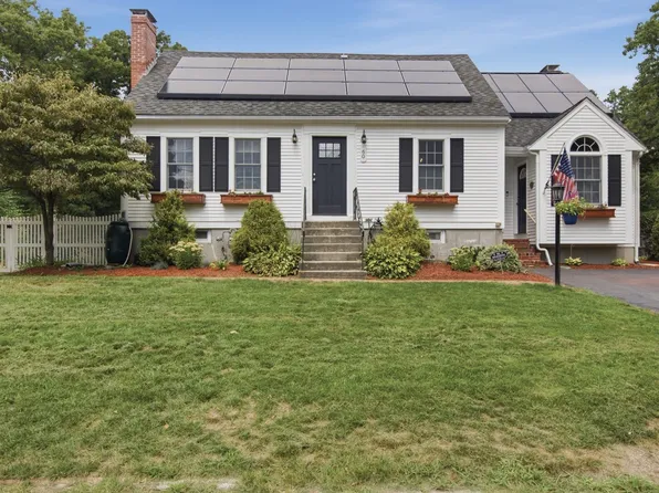 60 Valleyview Rd, Bellingham, MA 02019