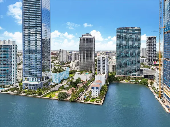 600 NE 27th St APT 704, Miami, FL 33137