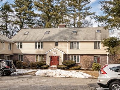 17 Hilltop Ln APT 3, South Easton, MA, 02375