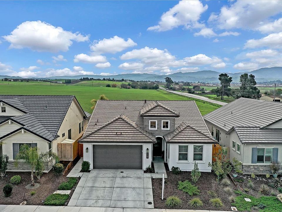 1st image of 2101 Sage Dr