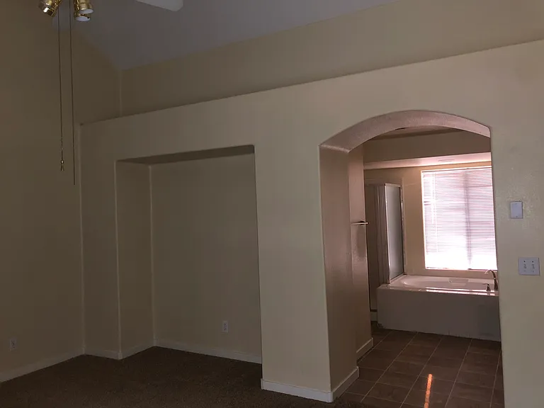 10347 N Camarillo Dr #1 — Photo 8