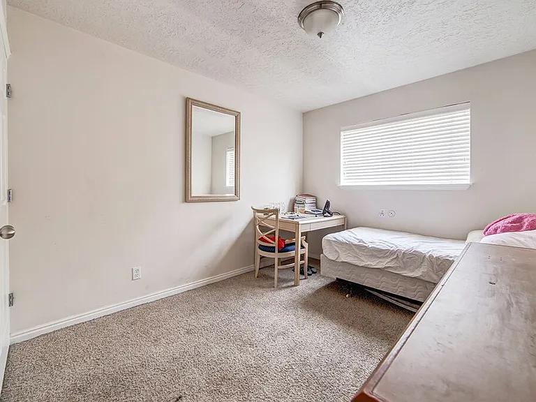 865 N 500 W #5 — Photo 11