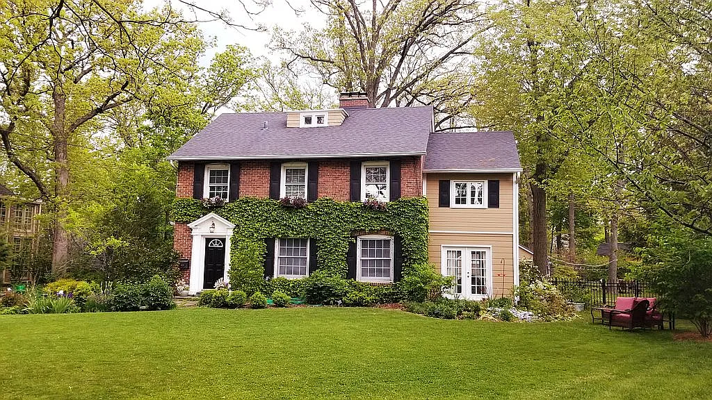 1429 Linden Ave photo 1