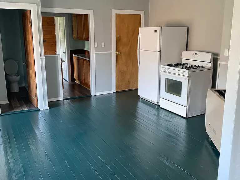 157 Hathaway St #3W — Photo 2
