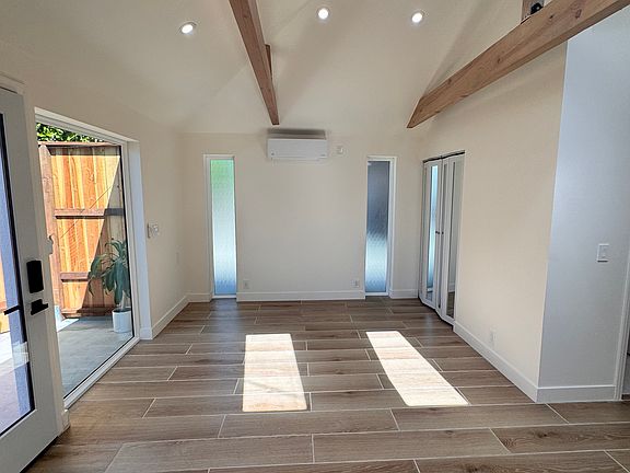 Easily fits a queen bed