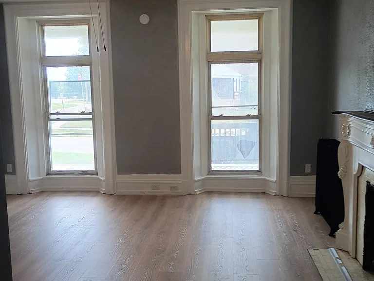211 S Monroe St #2 — Photo 4