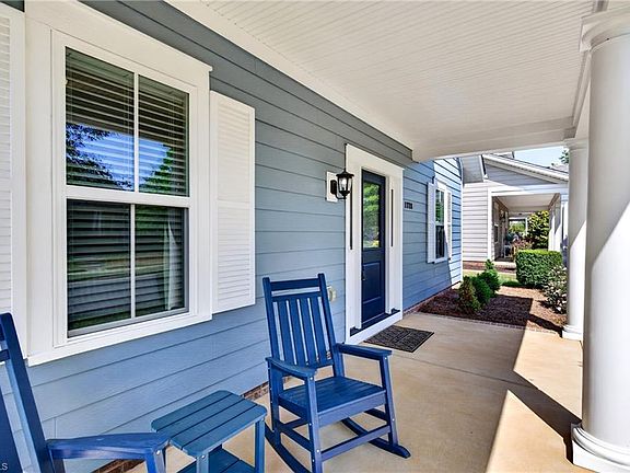 3rd image of 1778 Eastover Dr