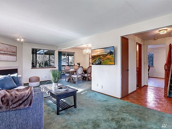 3rd image of 2510 55th Ave NE