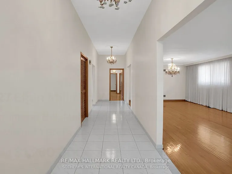 227 Elgin Mills Rd W — Photo 24
