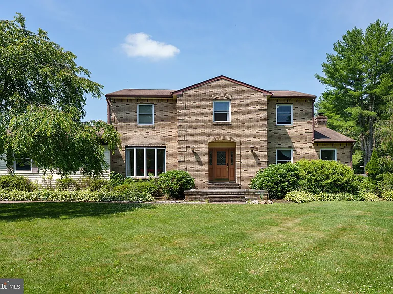 193 Lawrenceville Pennington Rd — Photo 1