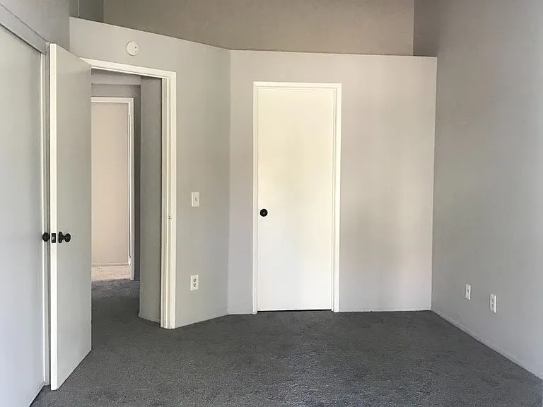 1855 Topeka Way — Photo 11