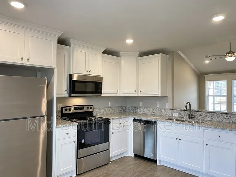 203 Magnolia Ct — Photo 7