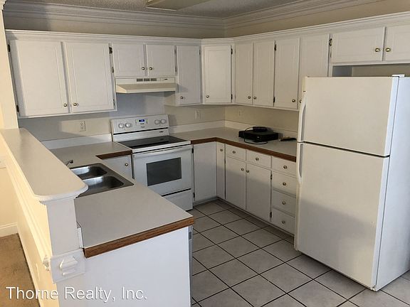 2nd image of 1501 Winterberry Dr