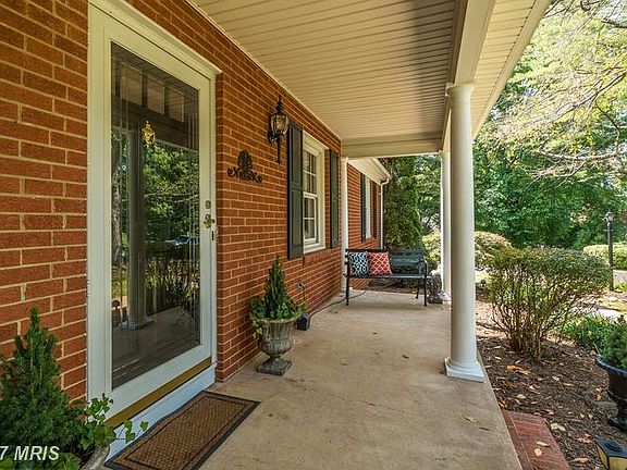 4th image of 6473 Cadet Ln