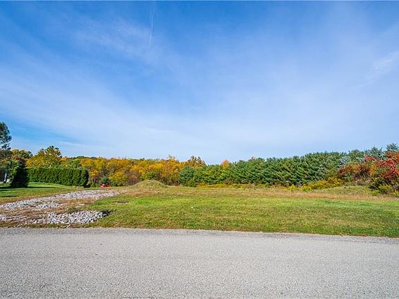 4th image of 1000 Estate Dr