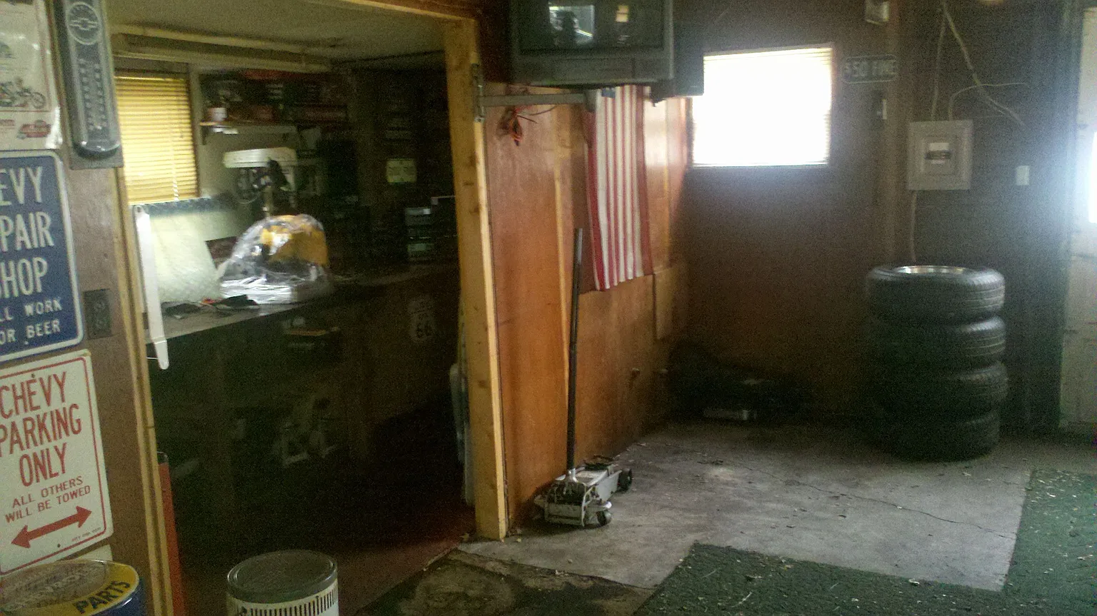2807 W John St photo 1