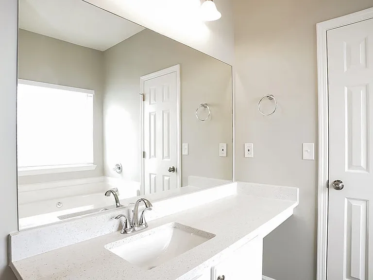 444 Village Bluff Dr — Photo 11