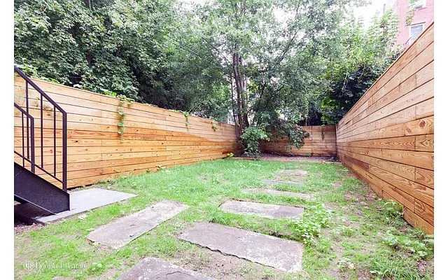 Rented by Makover Group Inc | media 4
