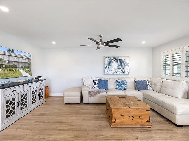 72 Monaco Ct #72-B — Photo 13