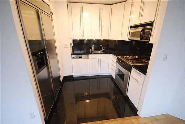 Rented by Luxury Habitat | media 90