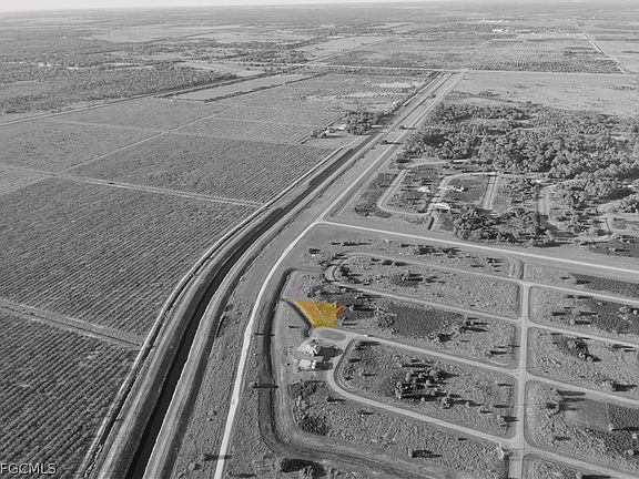 5th image of 216 Lynbrook Loop