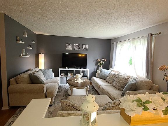 4th image of 11220 Tara Dr