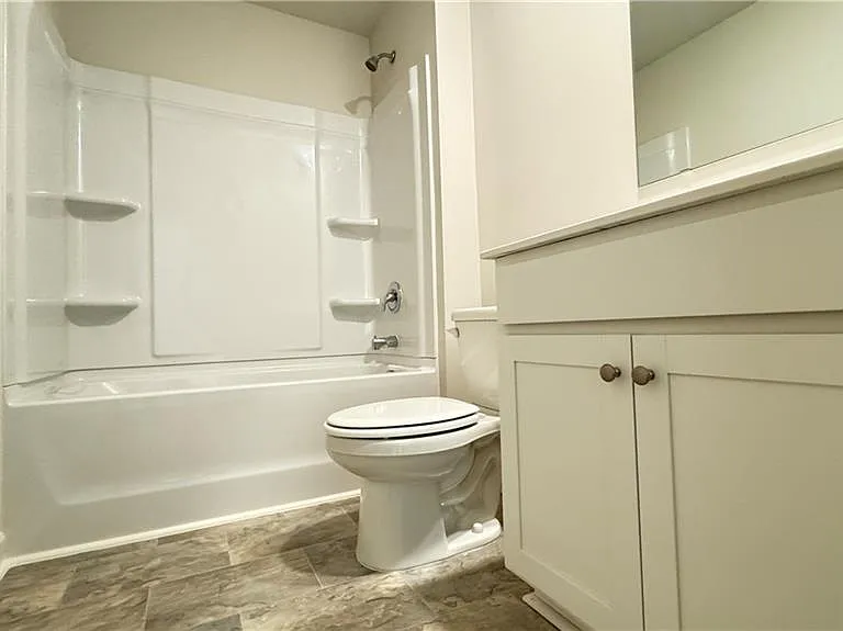 841 Highgrove Way — Photo 28