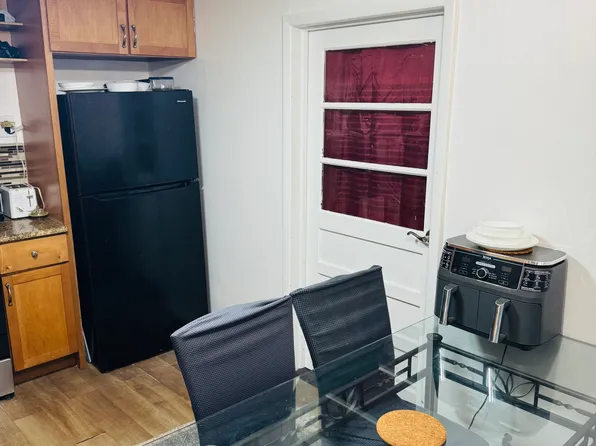 113 Van Pelt Avenue image 4 of 16