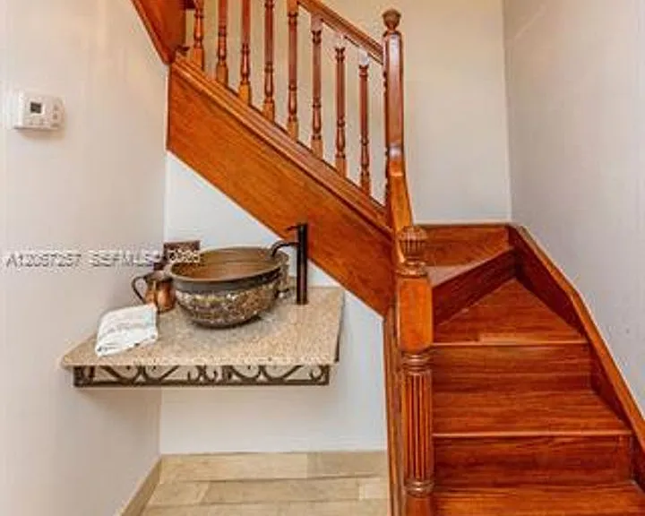 20935 NE 37th Ct #Townhouse 20935 — Photo 29