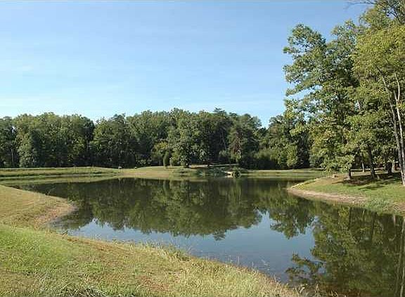 535 Acre Lake