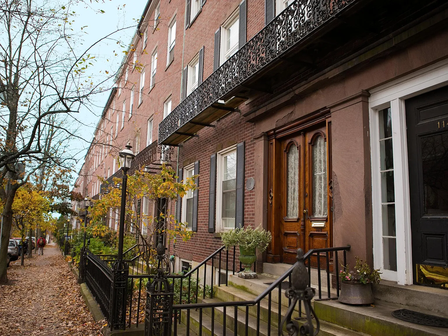 112 Park St — Photo 2