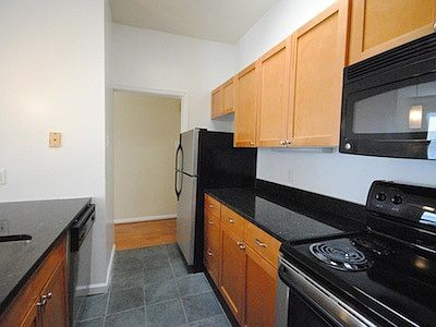 4th image of 326 N Euclid Ave APT 3SE