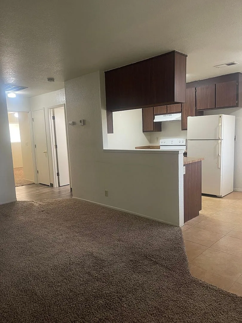 2622 Wilson Avenue — Photo 4