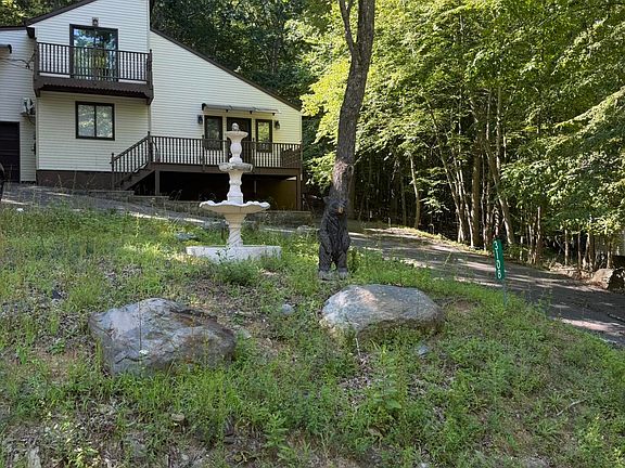 4th image of 3108 Cherry Ridge Rd