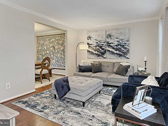 2nd image of 12915 New Parkland Dr