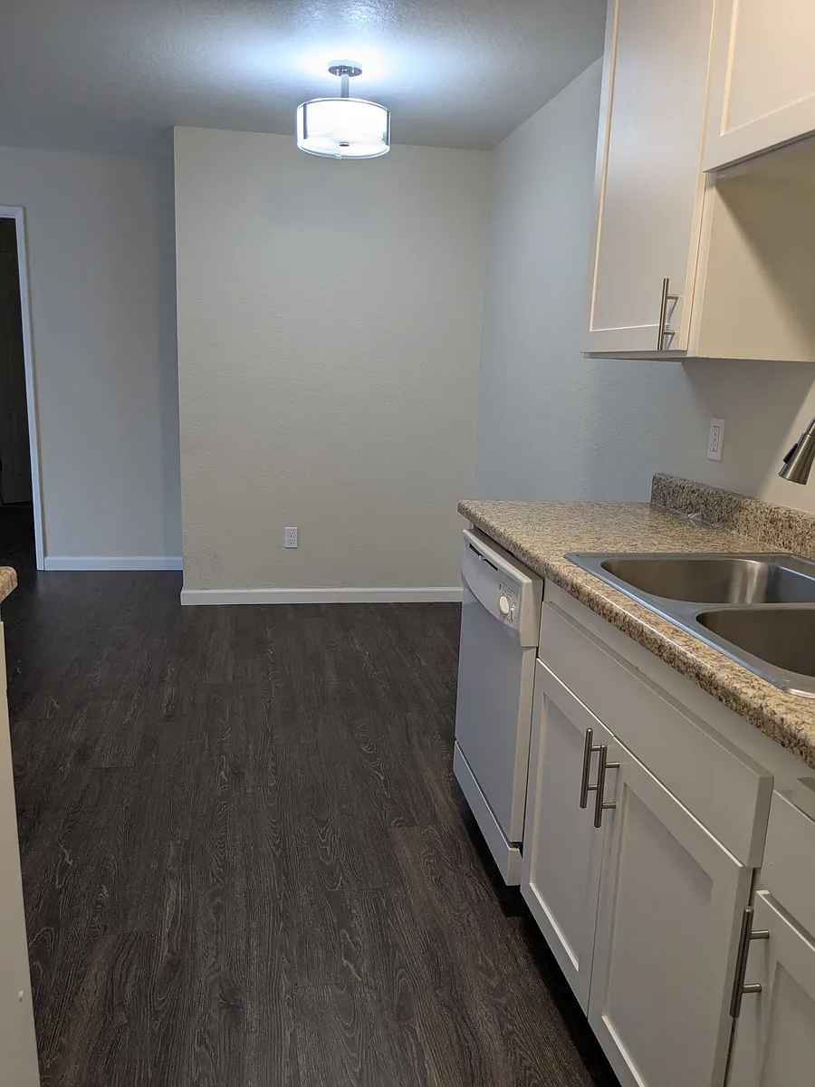 Building Photo - 300 E Romie Ln #8