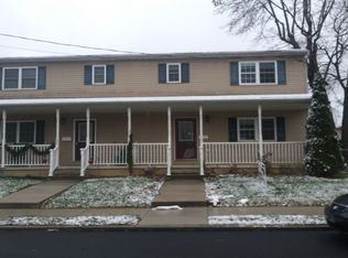 306 4th St, Hanover, PA 17331