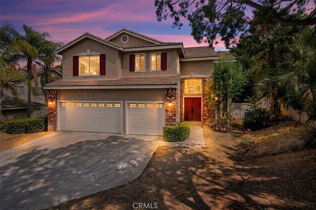4 bed, 2995 sqft, $3,695 — Photo 1