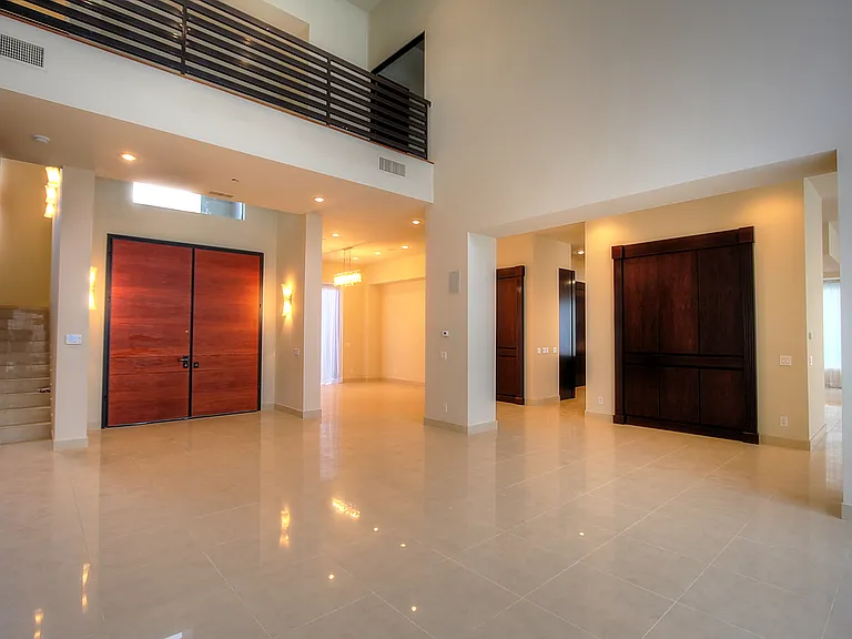 7518 Yonie Ct — Photo 4